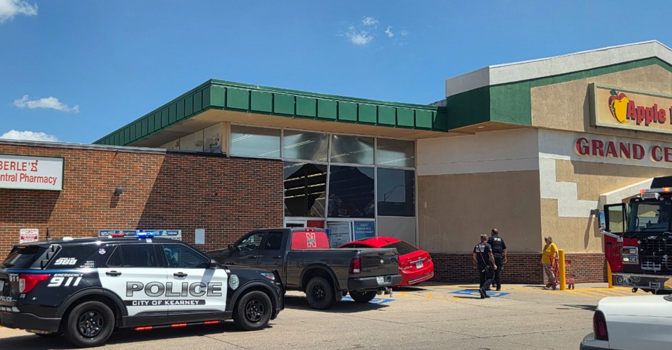 Car Crashes Into Apple Market In Kearney