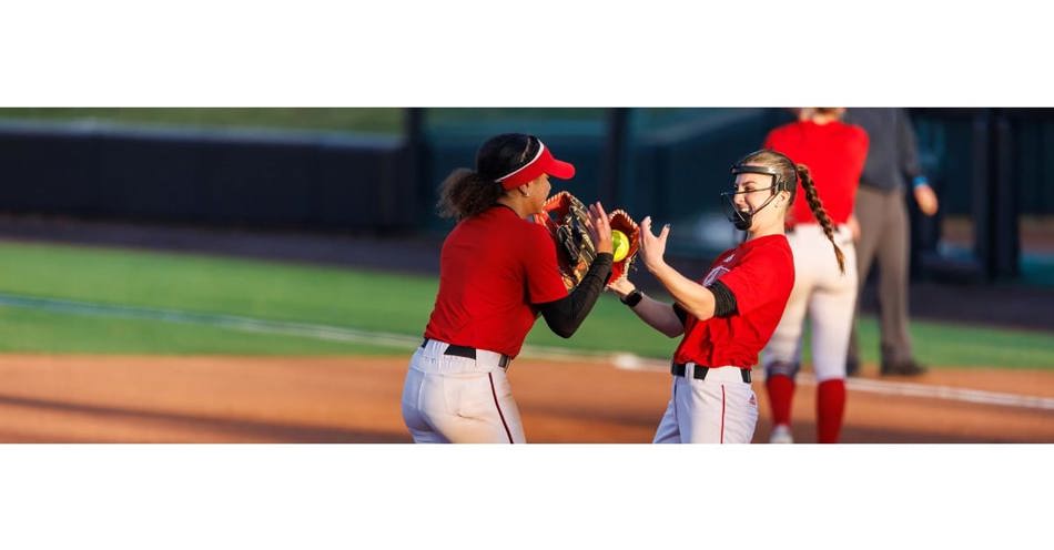 Huskers Earn No. 16 Spot in USA Softball Preseason Poll